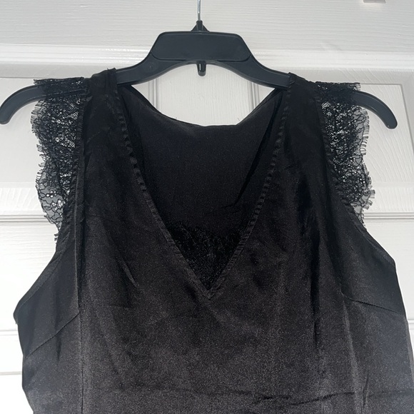 Black Lace Tunic Top - Picture 7 of 7